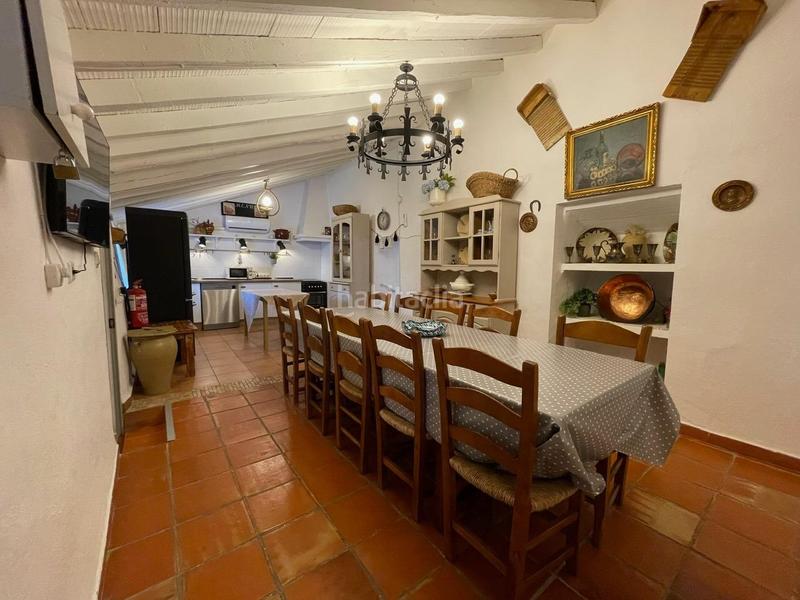 Foto f1b8c7b7-9e62-4975-9893-d55090ebf587. Mas avec parking piscine dans Casabermeja