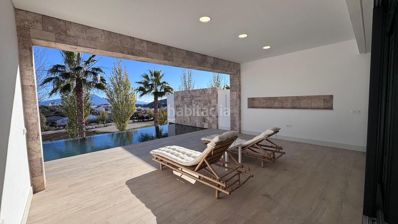 Foto 5ff778f9-ff9d-4952-9090-15d7bf23e54c. Xalet amb calefacció aparcament piscina a Colmenar