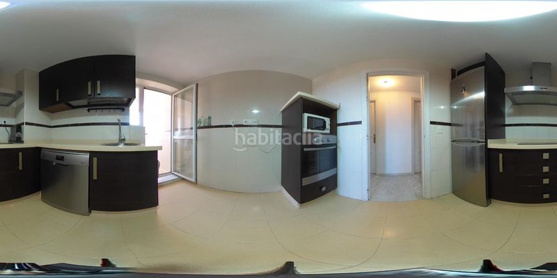 Foto b0f43d50-507d-4ebb-986e-637548f0a1c0. Apartament amb aparcament a Cerrado de Calderón - Hacienda Paredes Málaga