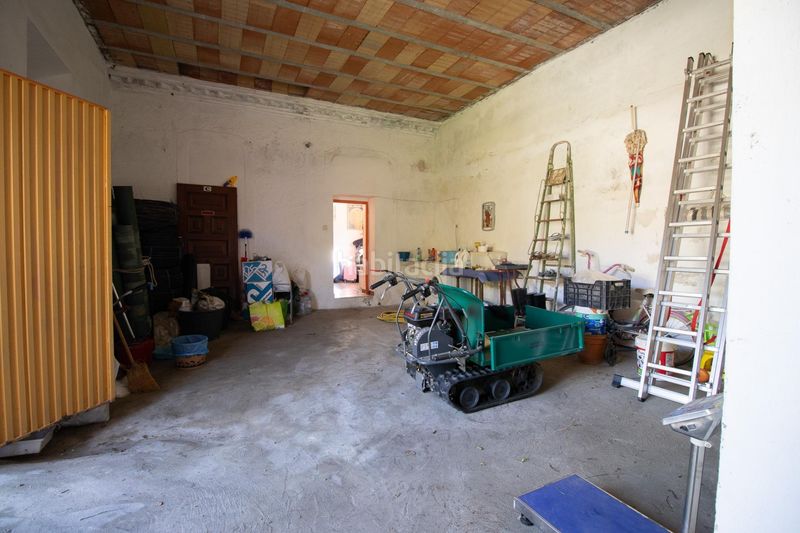 Foto 29f3215a-a7d9-419d-9a59-601296727ed5. Masia amb aparcament a Árchez