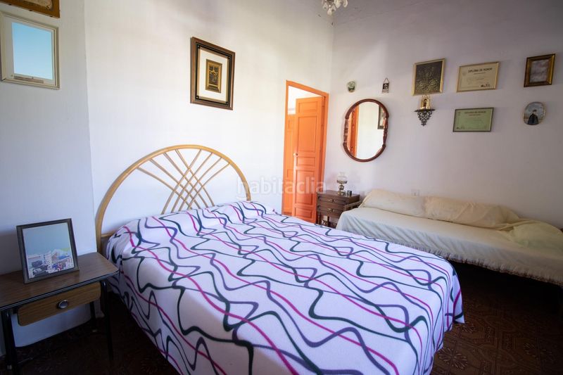 Foto 8a889118-1b20-47da-ad91-880b0aaec01f. Masia amb aparcament a Árchez