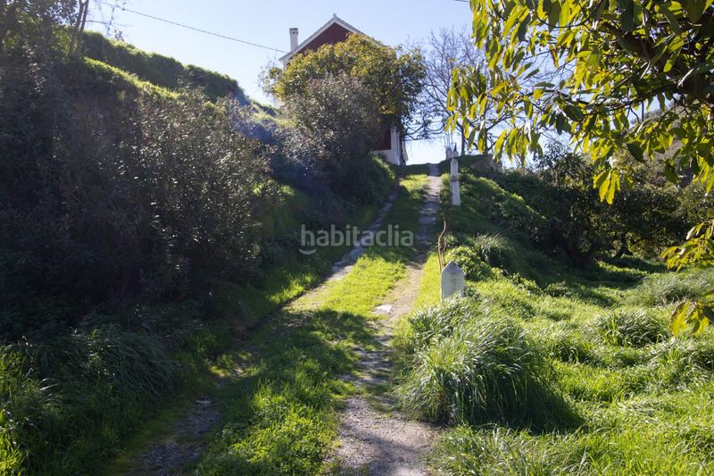 Foto a981aa1b-1746-4f53-ab0c-205823ec8df1. Masia amb aparcament a Árchez