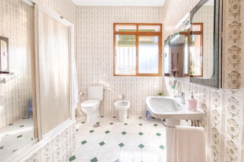 Foto 0ceee270-32c6-499f-b49f-bb2c6589a05c. Casa amb aparcament a Frigiliana