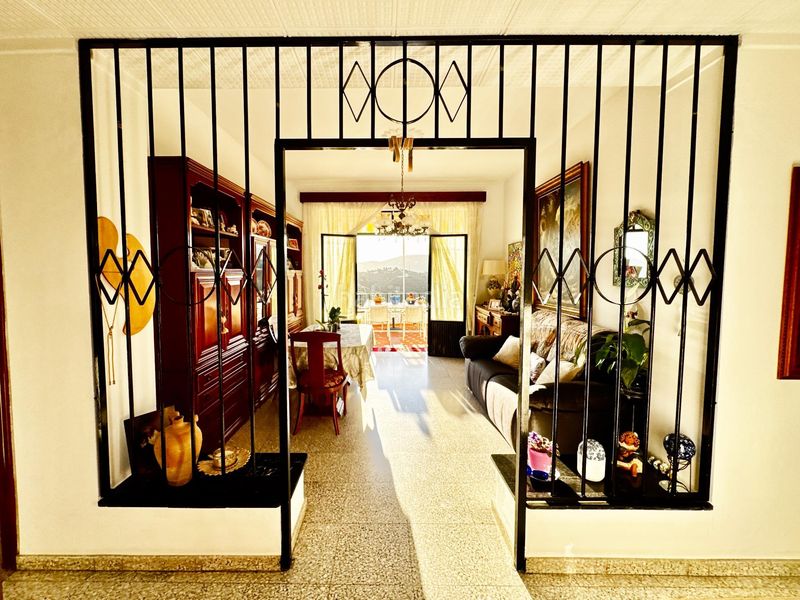 Foto 4d6f0844-1ef1-4efe-acc5-249135c88f01. Casa amb aparcament a Frigiliana