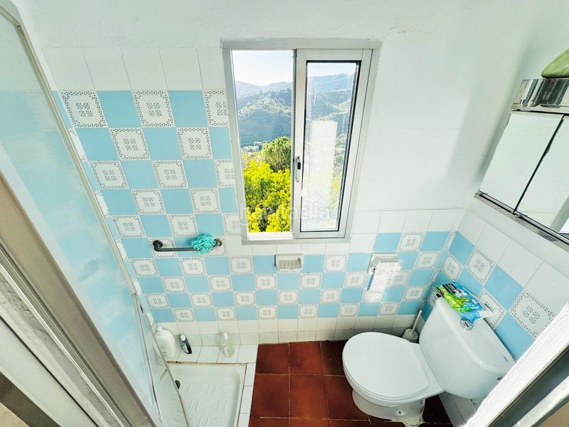 Foto cf6c41ac-24c7-4a5e-8bed-4e4713ad9948. Casa amb aparcament a Frigiliana