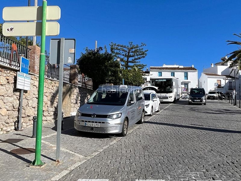 Foto ff5f5e1e-10b8-4349-be83-23d938a262d3. Casa amb aparcament a Frigiliana