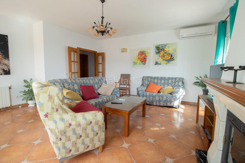 Foto 5e2b2be9-b4f3-4ec3-b3e3-73a112ef8064. Xalet amb aparcament a Cómpeta