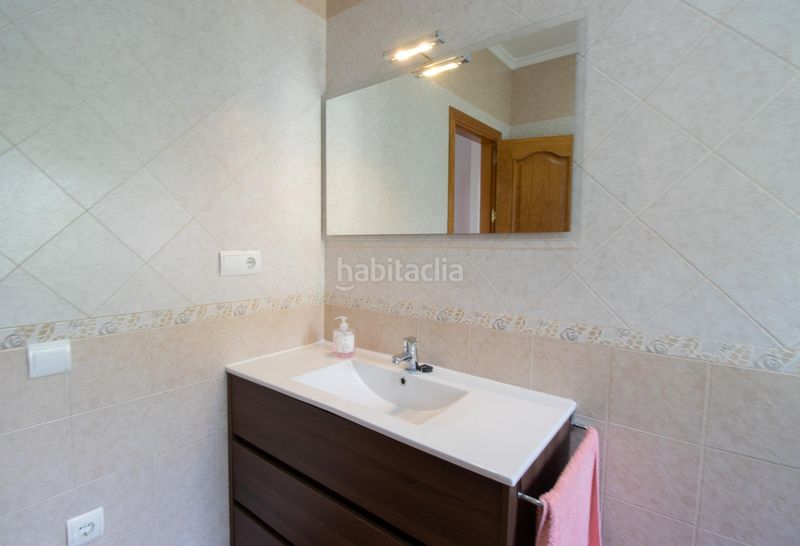 Foto a2bd5dc5-94e4-4300-a0b1-91b80452f6fb. Xalet amb aparcament a Cómpeta