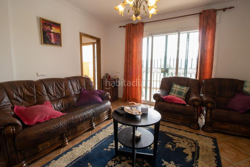 Foto a8f4a188-72e4-4a24-b5e4-9f197a18b671. Xalet amb aparcament a Cómpeta