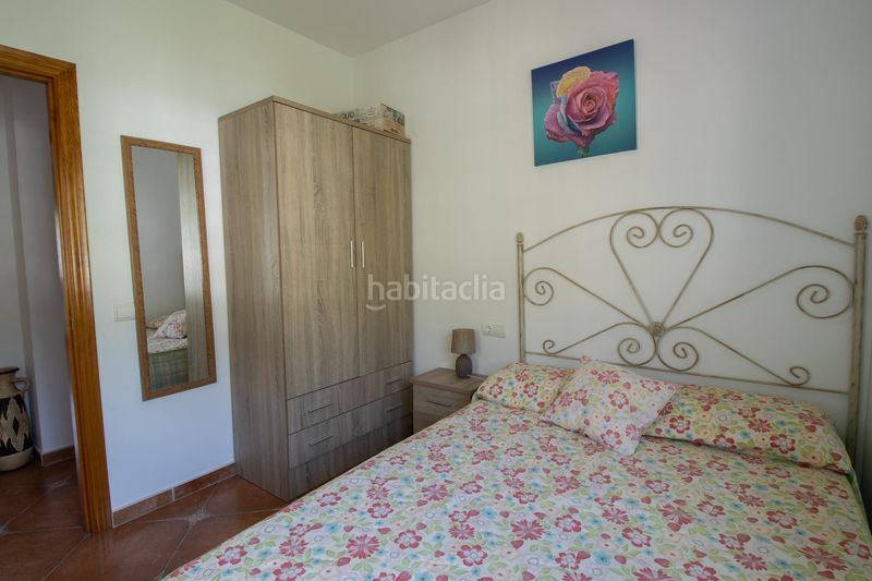 Foto 0fc17a5f-52fe-43fc-8134-8199bc113fe3. Xalet amb aparcament a Cómpeta