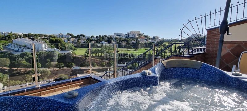 Foto 21ccbfa7-578b-4178-873a-5297d6319f59. Àtic amb aparcament piscina a Riviera del Sol Mijas