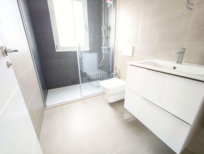 Foto d9fdf4b6-7eba-4095-9132-c0cb6d418873. Casa aparellada amb aparcament piscina a Coín