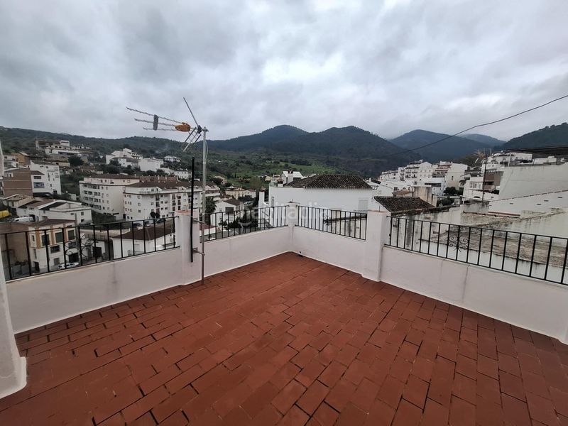 Foto d61b10d5-a83c-40ef-953a-851d39175285. Casa a Tolox
