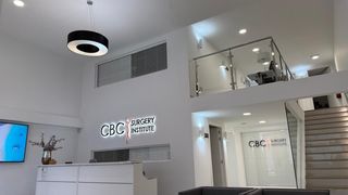 Local Comercial  Calle de ruiz zorrilla. Local comercial 130 m2  apto uso sanitario con licencias disponi