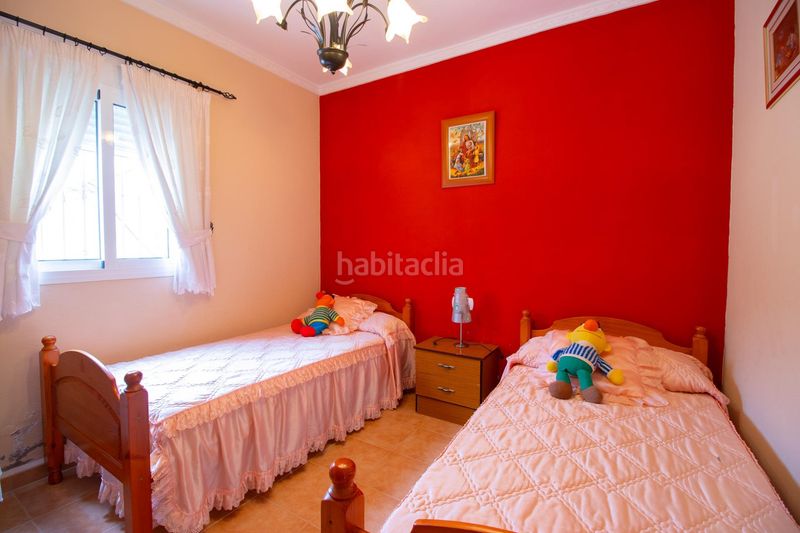 Foto afbff510-aec0-43d2-ba9d-594408d2d190. Casa a Canillas de Albaida