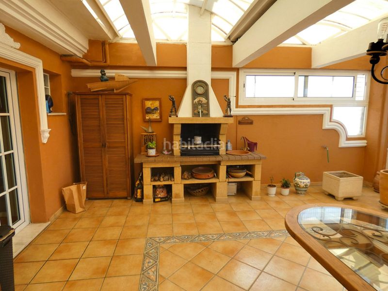 Foto 0fa31324-cb5d-4689-9dd5-054378c3a6ef. Àtic amb calefacció aparcament piscina a Castillo Sohail - Myramar Fuengirola