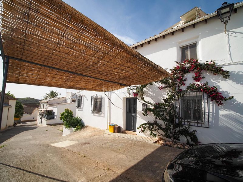 Foto 04205ba7-b3a8-410e-bbe4-cd9c2eaf9efc. Casa a Moraleda de Zafayona