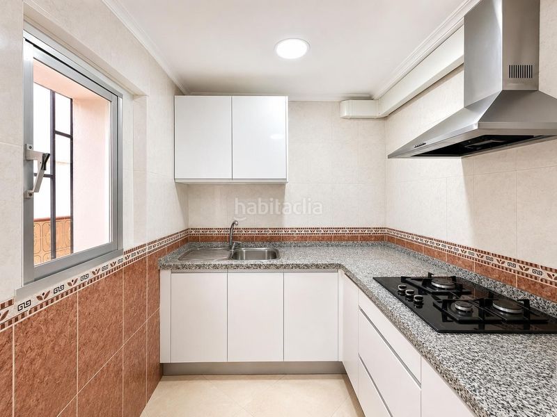 Foto d4901fb2-80ab-41e1-be9e-43497d90f2ee. Casa a La Trinidad Málaga
