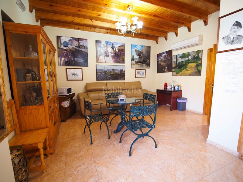 Foto 4aee9574-0c06-4661-8800-daf3e63b0bd1. Edificio gran oportunidad hostal en el centro en Pizarra