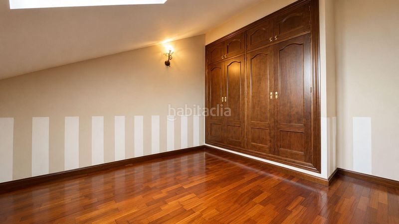 Foto ccebd9cf-2ce5-4f49-b64c-84cb79622f16. Casa con parcheggio in Colmenar