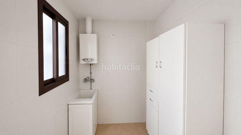 Foto efa62b8d-0b61-47a6-b4d1-c1c0740a7763. Casa con parcheggio in Colmenar