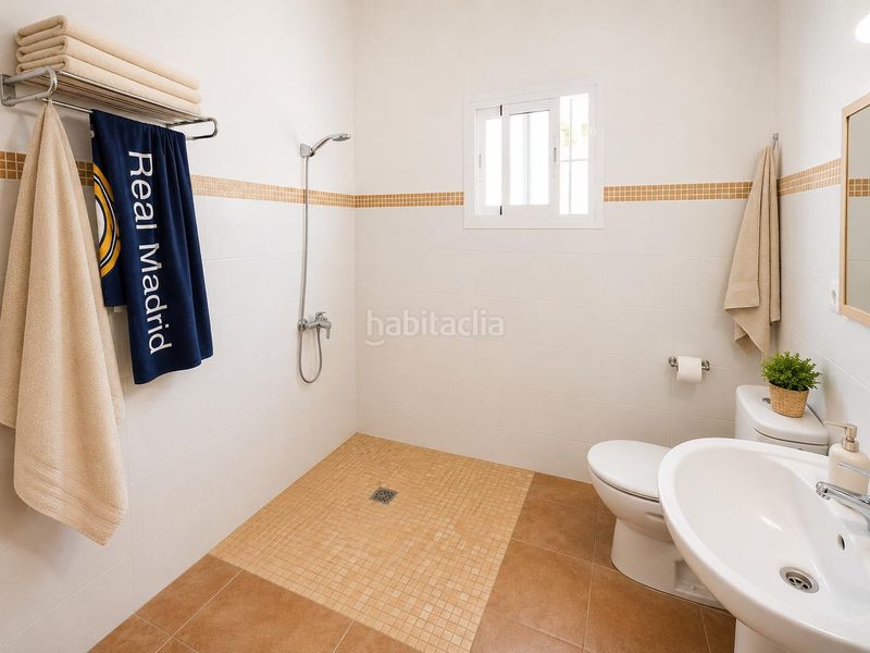 Foto ecb891f4-de93-4ad9-a356-63123c474745. Finca rústica a calle gibralmora 10 a Pizarra