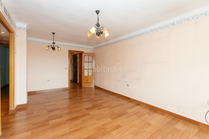 Foto e54f3237-d3d3-40c5-9459-74752914f41e. Pis a Parque Ayala - Jardín de la Abadía - Huelín Málaga