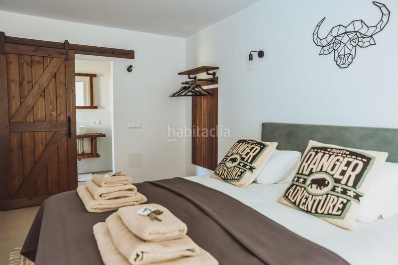 Foto c1ac65f0-8e70-4c7e-a408-3d7fe8106bf7. Masia a calle a Álora