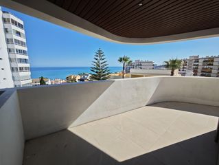 Penthouse in Avenida de los abedules 2. Espectacular ático dúplex en benalmádena