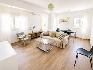 Rent Flat  Calle calle josé bisso. Alquiler de larga temporada! espectacular piso a estrenar en mál