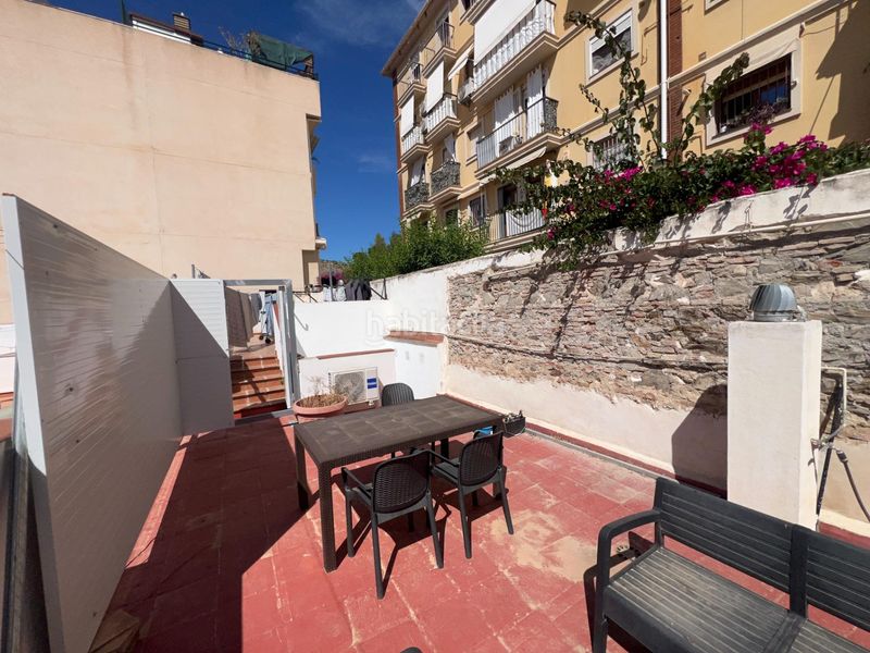 Foto a77cd304-f9fe-4edc-804a-46786dd31876. Edificio in La Victoria Málaga