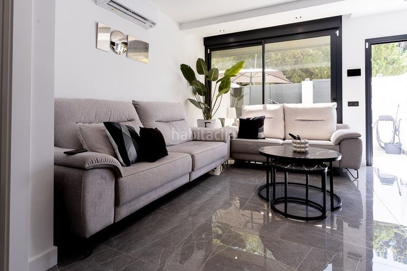 Foto 0b7f9b83-8cac-41fc-ab1c-1d771ab14573. Casa aparellada a San Alberto - La Alcubilla - Florisol Málaga
