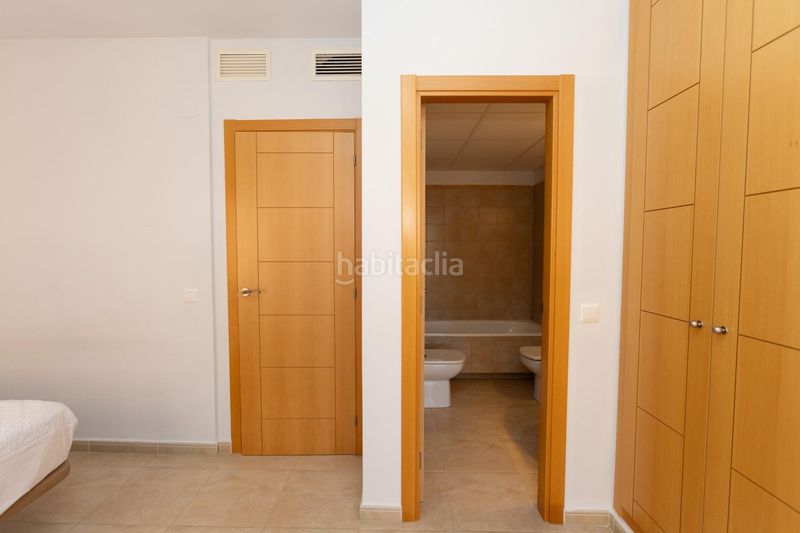 Foto 090e4bd7-e918-410c-a363-e38a0d692a01. Casa adossada a calle zagra 2 a Benajarafe