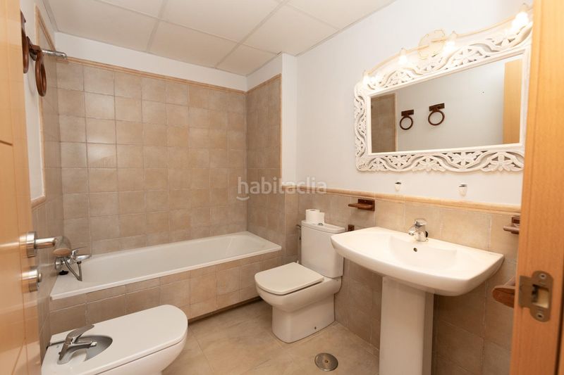 Foto 17b5141a-77b0-4622-99f8-48021dd94df6. Casa adossada a calle zagra 2 a Benajarafe