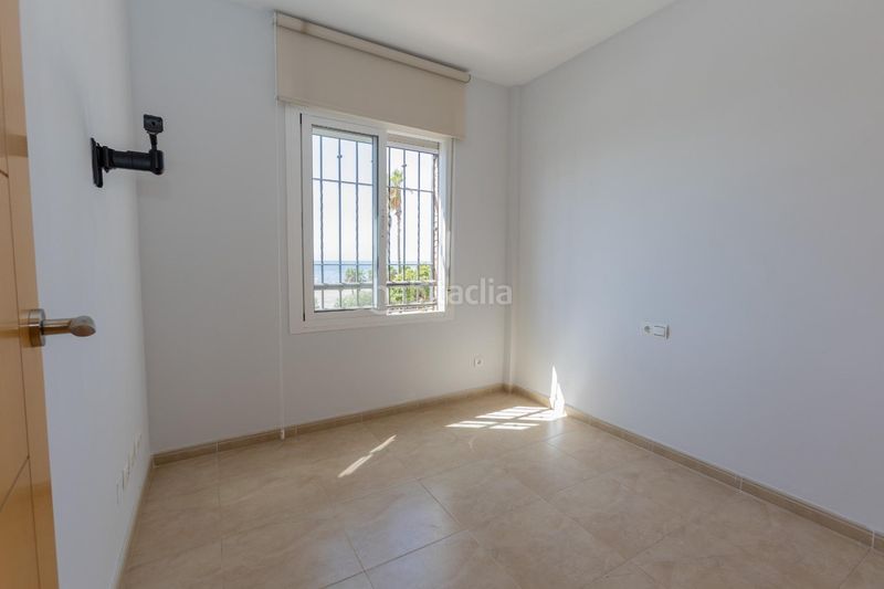 Foto 38148b57-df56-4096-bddd-899708b18764. Casa adossada a calle zagra 2 a Benajarafe