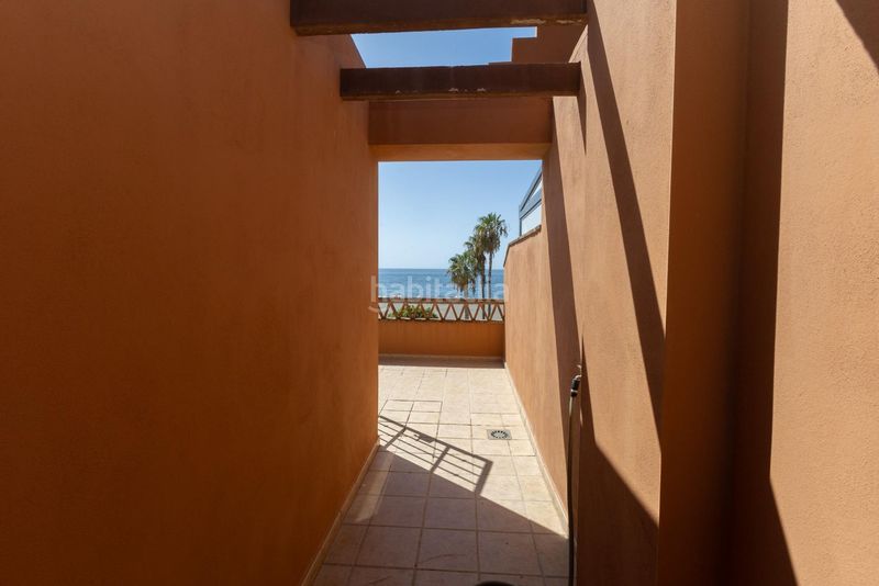 Foto 5ad2e22a-8c83-4a8c-ac03-0c0dd4133963. Casa adossada a calle zagra 2 a Benajarafe