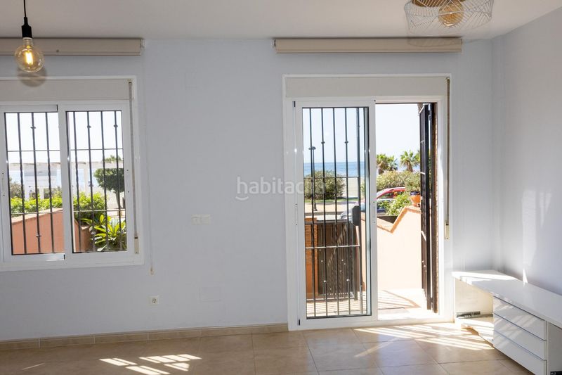 Foto 830c49e4-32a0-4267-b8d3-67062ac2965a. Casa adossada a calle zagra 2 a Benajarafe