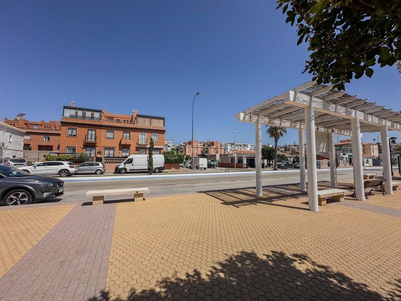 Foto 92aada56-21d2-40c1-8059-0fa13e659ba0. Casa adossada a calle zagra 2 a Benajarafe