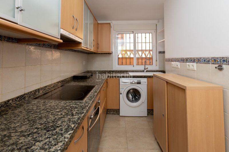 Foto d687a768-c427-460f-905d-917d49d969d9. Casa adossada a calle zagra 2 a Benajarafe