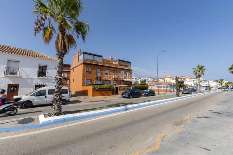 Foto da86842e-1e6f-4a53-ac04-c1e37ec5fca6. Casa adossada a calle zagra 2 a Benajarafe