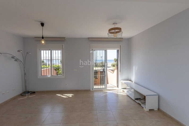 Foto e9e0abce-38e7-47c3-a3ef-339496751533. Casa adossada a calle zagra 2 a Benajarafe