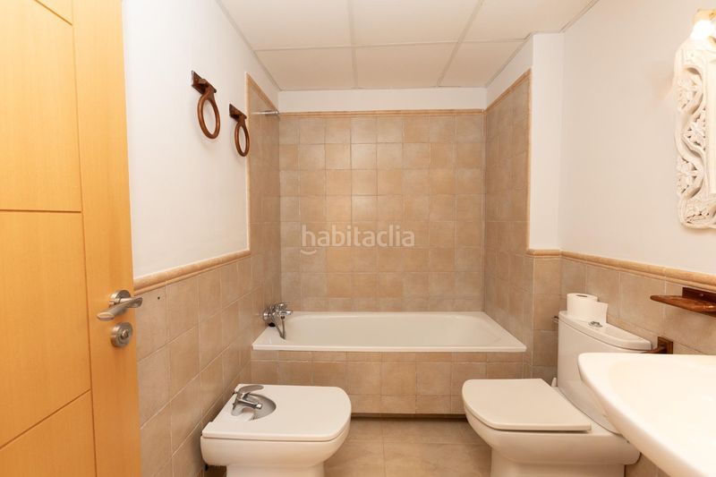 Foto f2203190-6eef-4c46-aa95-172290ff5370. Casa adossada a calle zagra 2 a Benajarafe