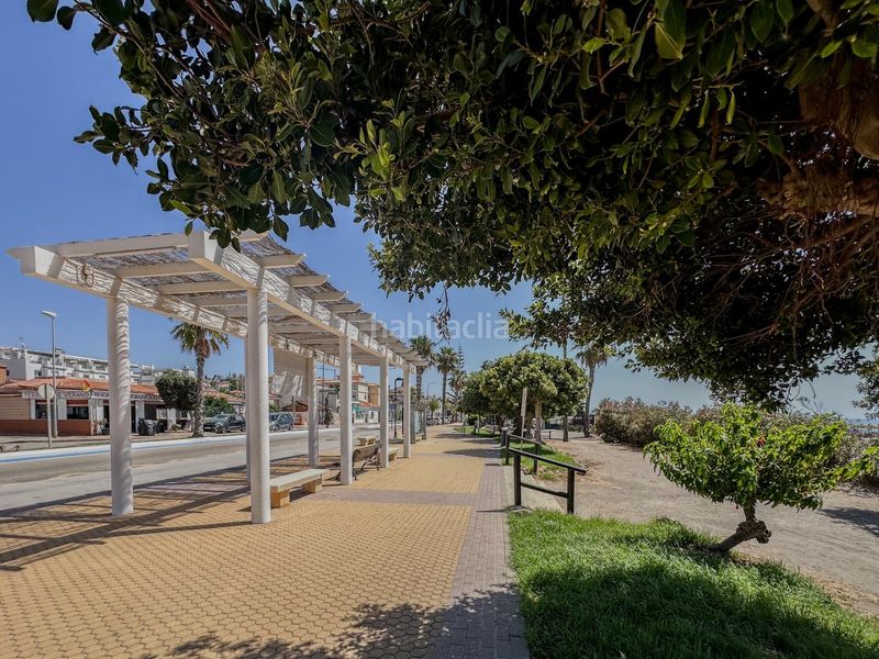 Foto fd512a85-5118-4063-aa13-52e49fdc204c. Casa adossada a calle zagra 2 a Benajarafe