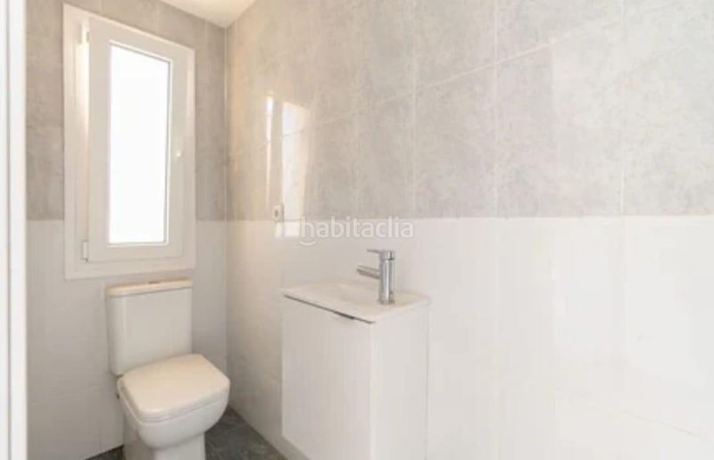 Foto 0a777d79-c8ab-45e6-861d-ad0fbf746751. Casa adossada a luis valiente 2 a Centro ciudad Fuengirola
