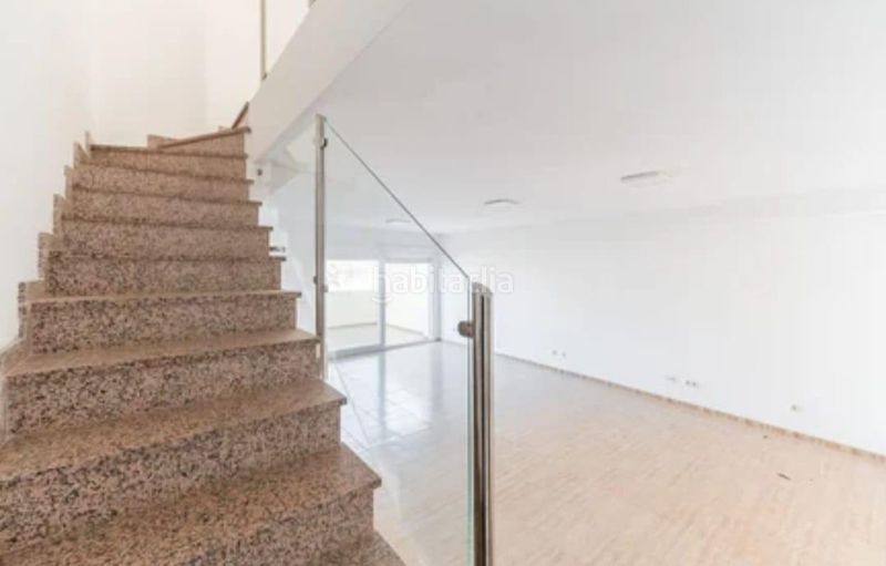 Foto 322bd24a-5654-4fe7-b1d0-e1d0cf062805. Casa adossada a luis valiente 2 a Centro ciudad Fuengirola