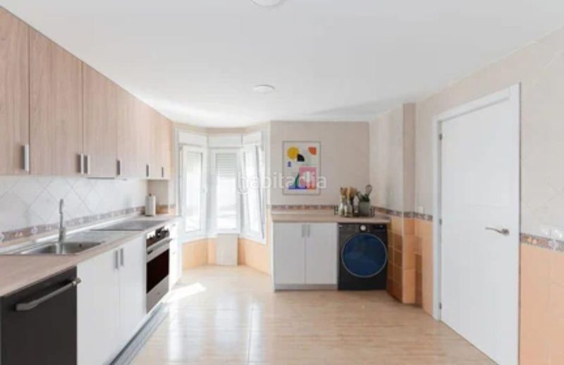 Foto d5f4d4e1-2be4-4f1b-8228-290f1e73f90b. Casa adossada a luis valiente 2 a Centro ciudad Fuengirola