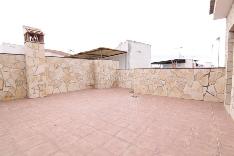 Foto 758bffcd-9920-4e11-8ec8-bb3eb9279c16. Casa adossada a Guaro