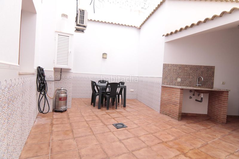 Foto c670ad1d-162d-48d9-ae64-a019e88deaf1. Casa adossada a Guaro