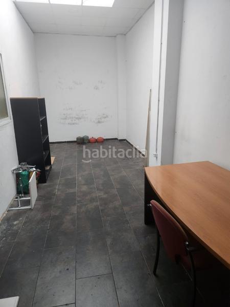 Foto d9db226f-4da0-4dc2-978c-e00f21ffe06c. Alquiler local comercial  en la zona del mercado en Sagunt