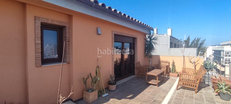 Foto 5c6342a7-603e-466d-8e84-84f72501bce9. Casa a schiera con riscaldamento parcheggio in Avenida de Abril-9 de Octubre Sagunt